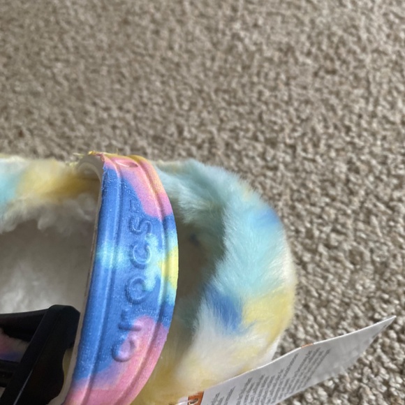 CROCS classic fur sure multicolored M 6 W 8 - Picture 6 of 13
